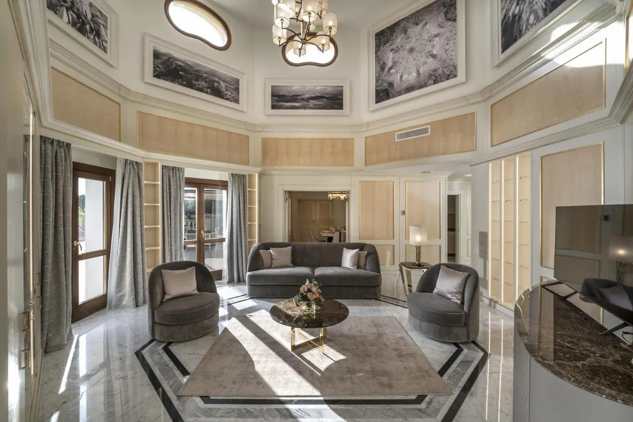Apartahotel Royal Suite At The San Roque Club