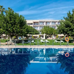 https://parador-de-nerja.hotelsinnerja.org